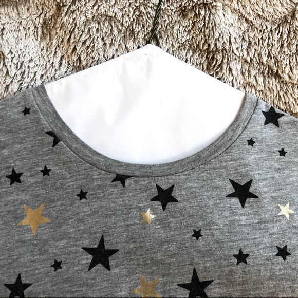 T-shirt with stars print - Picture 4 of 6
